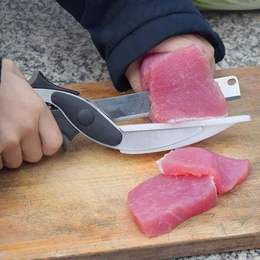 https://www.bravogoods.com/wp-content/uploads/2021/09/Clever-Cutter-2-in-1-Knife-and-Cutting-Board-6.webp